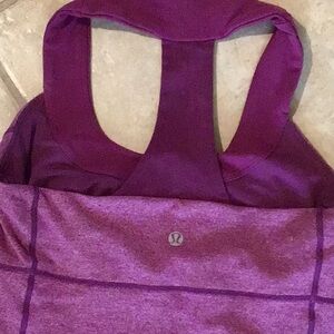 Lululemon workout top.